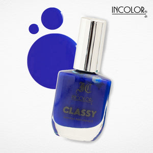 Deep blue nail polish – chip-resistant and glossy finish